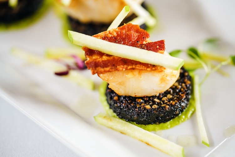 Bacon-Wrapped Scallops - Villari Foods